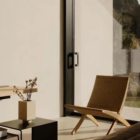 The Habitus Residence, A Design House Hébergement de vacances *