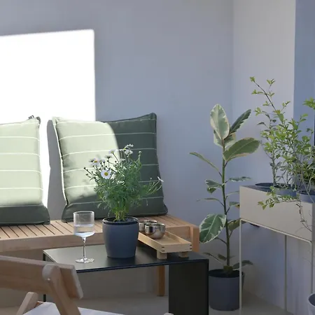 The Habitus Residence, A Design House Hébergement de vacances *
